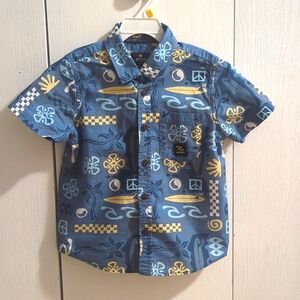 Short sleeve button down